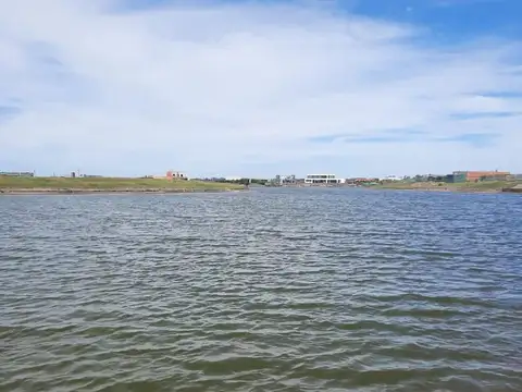 Terreno en  San Sebastian al agua-Lote interno-
