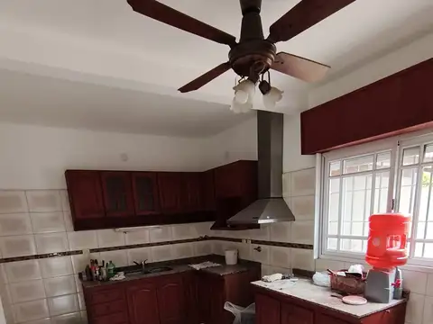 Depto Tipo Casa 5 ambientes con 1 baño
