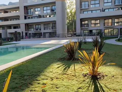 Departamento en venta, 4 ambientes en Vivo Tortuguitas, con vista abierta y parrilla