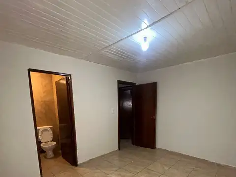 Casa en Alquiler en Roldan, $ 700.000