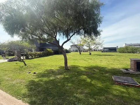 Terreno en Venta en Pilar del Este - San Ramiro, USD 42.000