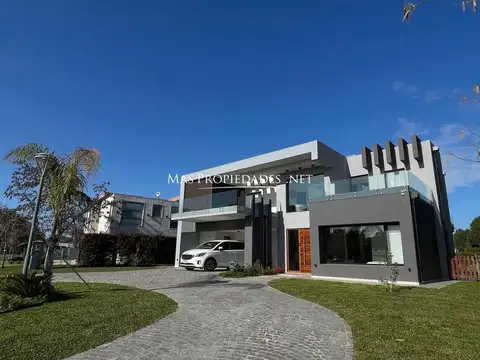 Venta Casa en Terralagos 4 Dormitorios Canning