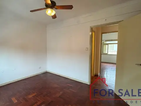 Depto Tipo Casa en Alquiler en Monte Castro, $ 1.250.000