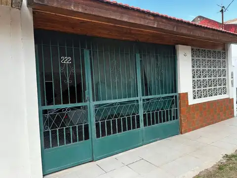 CASA 3AMB C/ COCHERA Y TERRAZA, V CELINA SARMIENTO