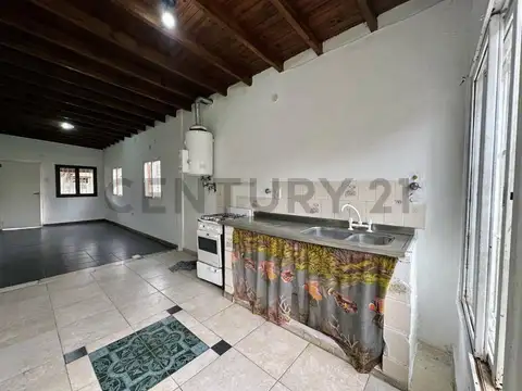 Casa en Venta con 3 cocheras