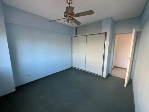 Arana 100, Piso 1
