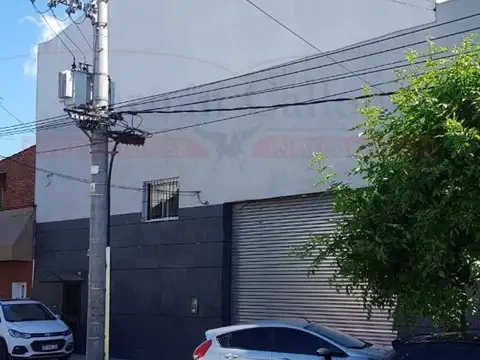 EXCELENTE GALPÓN EN ALQUILER EN LOMAS DEL MIRADOR