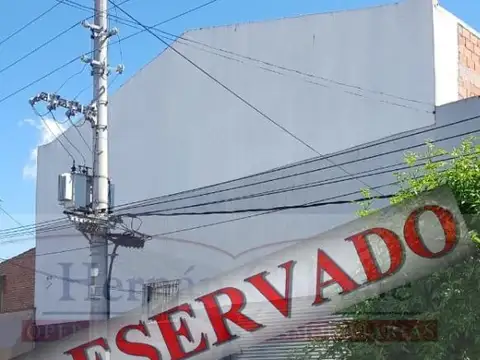 EXCELENTE GALPÓN EN ALQUILER EN LOMAS DEL MIRADOR