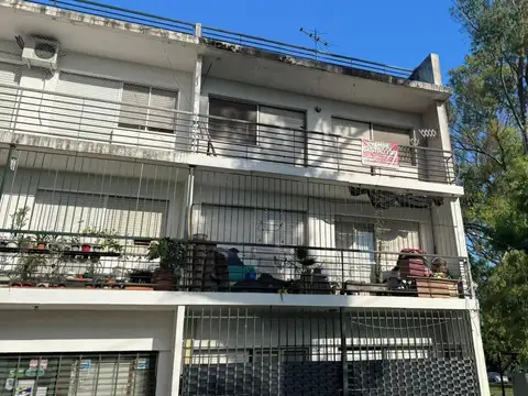 Depto sobre Av. San Martin - APTO A CRÉDITO