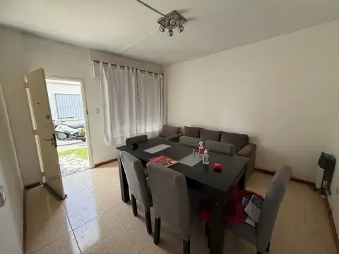 Depto Tipo Casa en Venta de 2 dormitorios