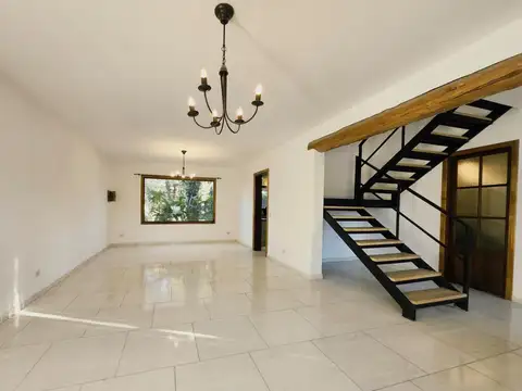 Casa en Venta al Este