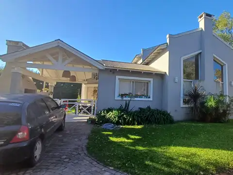 EXCELENTE CASA EN BARRIO PRIVADO MARIA ELENA .MORENO .5 AMBIENTES - PILETA -QUINCHO