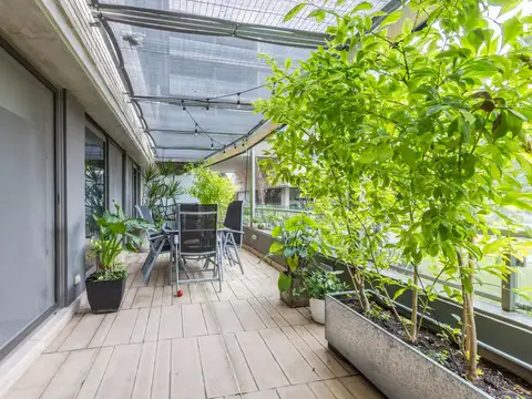 VENTA - DEPARTAMENTO DOS DORMITORIOS CON COCHERA Y BAULERA - CONDO REFINERIA