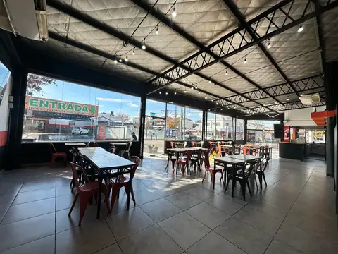 Casa en Venta en Jose Clemente Paz, USD 320.000