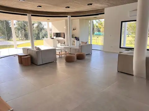 Casa en Venta en Club Miralagos, USD 580.000