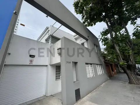 EN VENTA CASA 5 AMBIENTES ZONA CHAUVIN