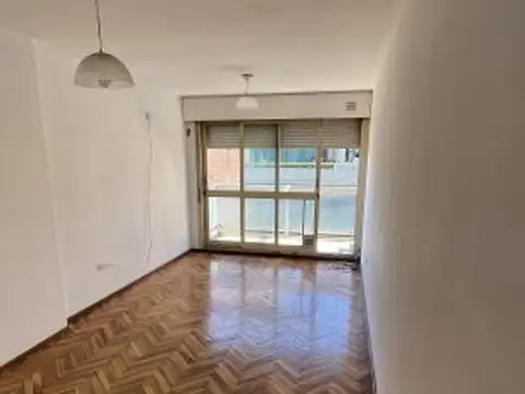 Departamento en Venta 2 dormitorios al frente.