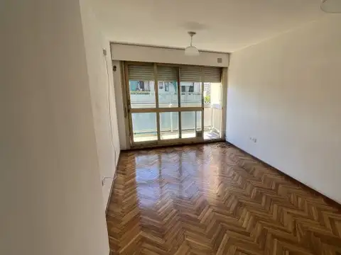 España 1116 , Piso 8