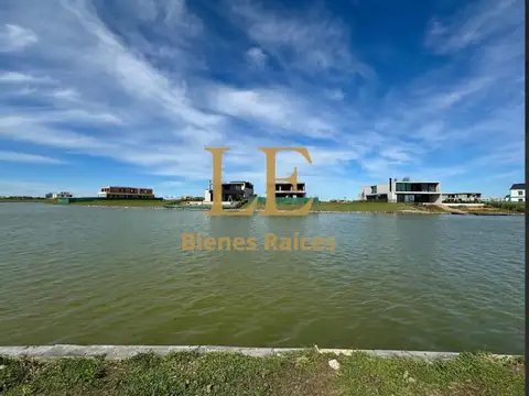 Terreno en Venta de 947,0 m2