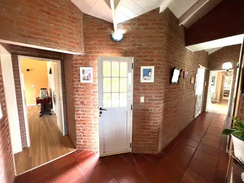 Casa en Alquiler en Don Torcuato, USD 2.500