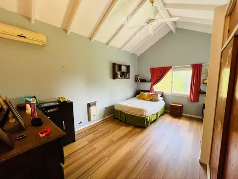Casa 5 ambientes con 3 baños