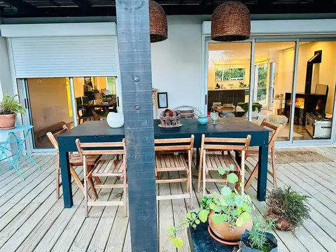 Casa 4 ambientes con 3 baños