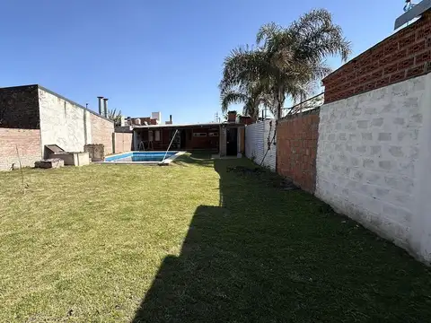 Los Solares N° al 900