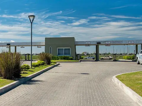 Terreno en Venta 30  mts Fondo