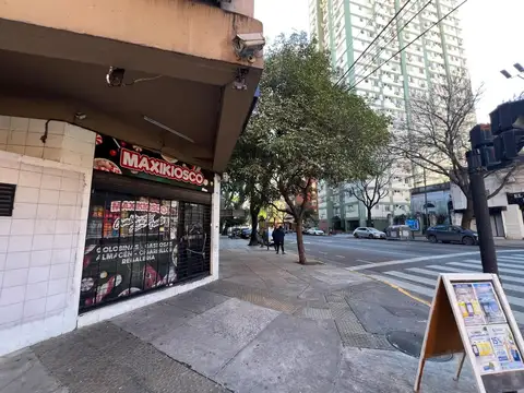 Avenida Directorio 600