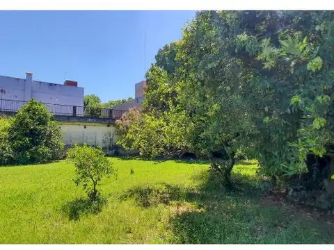 Terreno en Venta 27  mts Frente