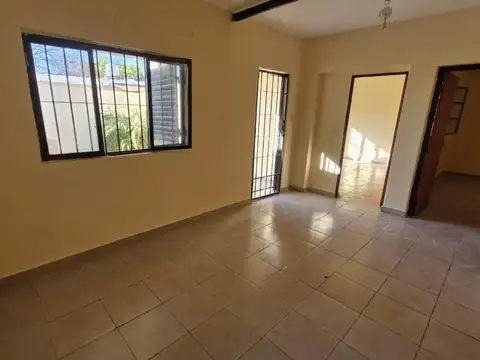 DOS CASAS DE 2 DORMITORIOS Y PATIO EN YOFRE SUD