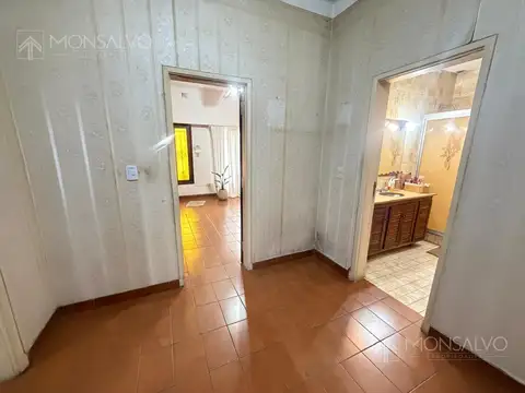 Casa 3 ambientes con 1 baño