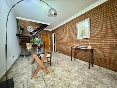 Depto Tipo Casa en Venta en Saavedra, USD 305.000