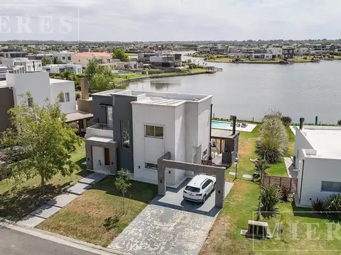 Casa en Alquiler de 3 dormitorios