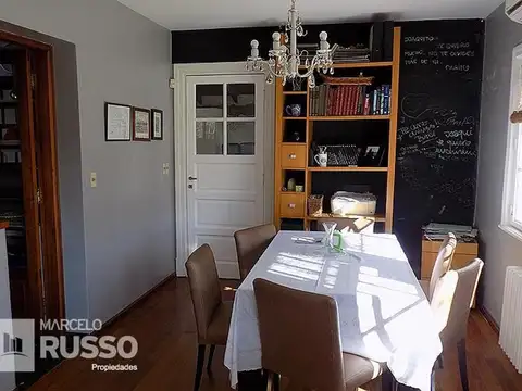 EXCELENTE CHALET 6 Amb. c/ QUINCHO