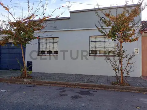 Casa en venta 3 ambientes con cochera en San Fernando