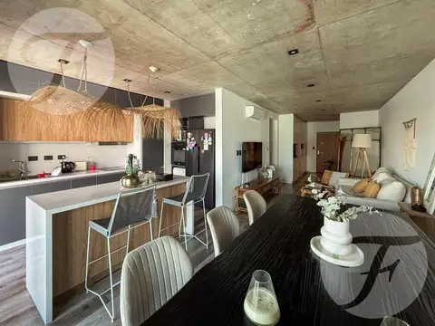Departamento 4 ambientes con 2 baños