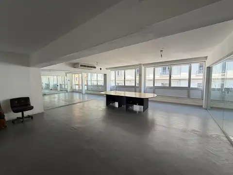 Oficina en Alquiler en Microcentro, $ 900.000