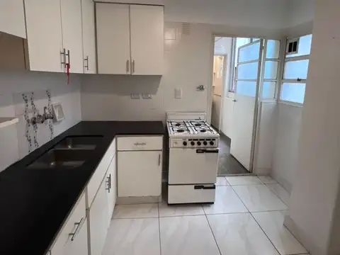 Departamento 3 ambientes con 2 baños