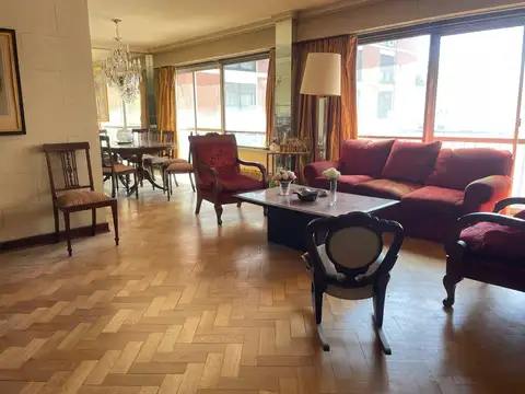 Departamento de 4 ambientes en Barrio Norte 