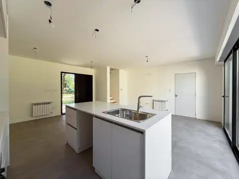 Casa en Venta al Oeste