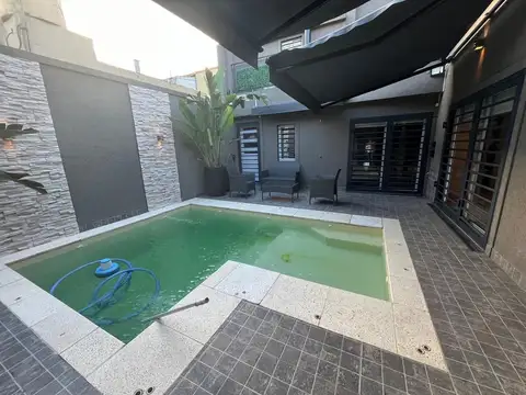 VENTA CASA DE 5 AMB EN VILLA SARMIENTO EL PALOMAR