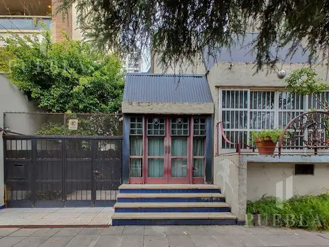 Venta casa 6 ambientes Las lomitas - Lomas De Zamora