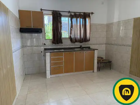 Casa 3 ambientes con 1 baño