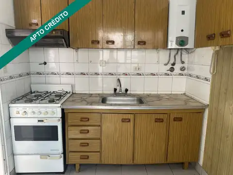 VENTA DE DEPARTAMENTO 3 AMBIENTES. CASEROS ZONA CENTRO. C/TERRAZA. APTO CREDITO