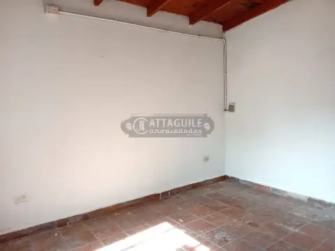 Depto Tipo Casa en Alquiler de 2 ambientes