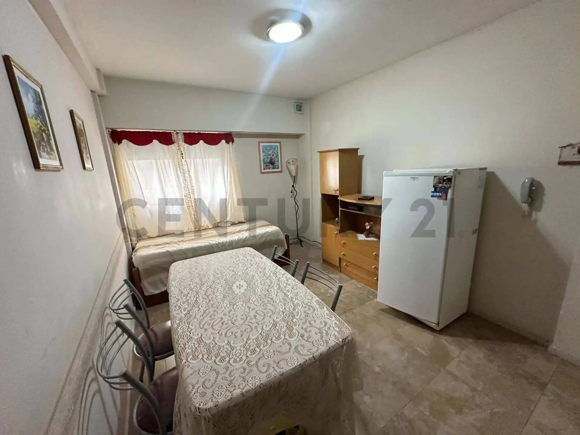 VENTA! Departamento 2 ambientes al lateral