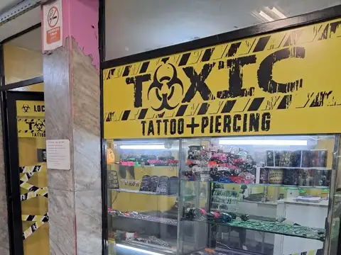 Venta local en la galeria san martin de la plata