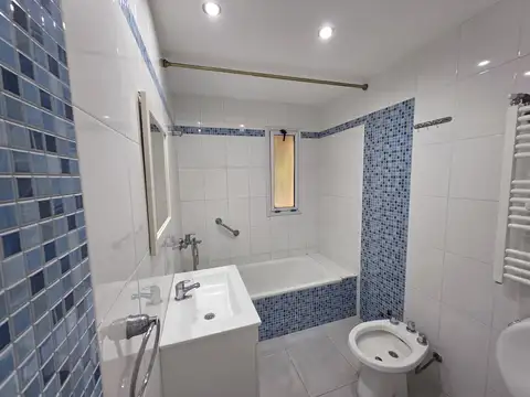 Increíble Casa Muy Espaciosa con Jardín  | Oldman al 700