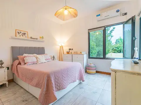 Venta Casa 2 amb con gran parque.Los Acantilados